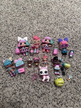 L.O.L. Surprise! Dolls & Pets Set in Pink, Teal, Purple and Yellow
